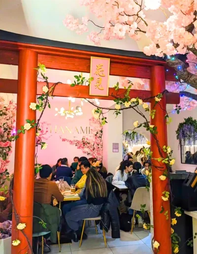 porte-rouge-torii-best-brunch-paris-breakfast-fluffy-pancake-salon-de-the-japonais-hanami-teatime-decoration-sakura