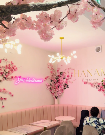 best-brunch-paris-teatime-breakfast-salon-de-the-japonais-decor-sakura-hanami-teatime-marais